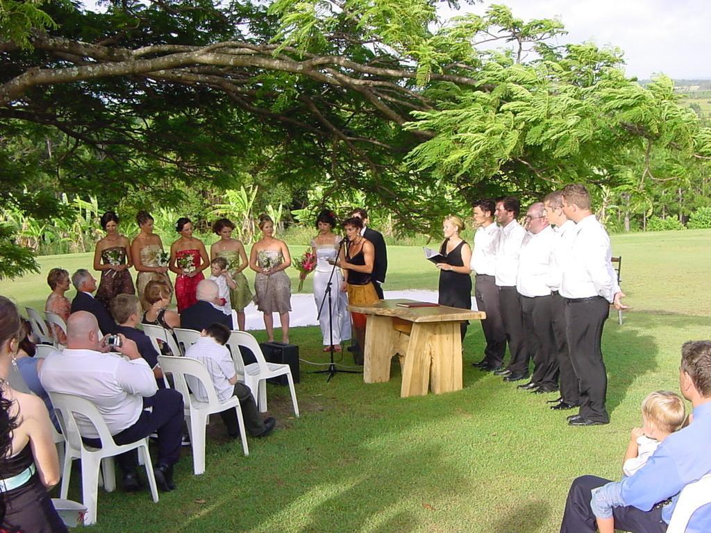 Tropical Coast Retreat - Pet Friendly - Adult Only Pensionat Kingscliff Exteriör bild
